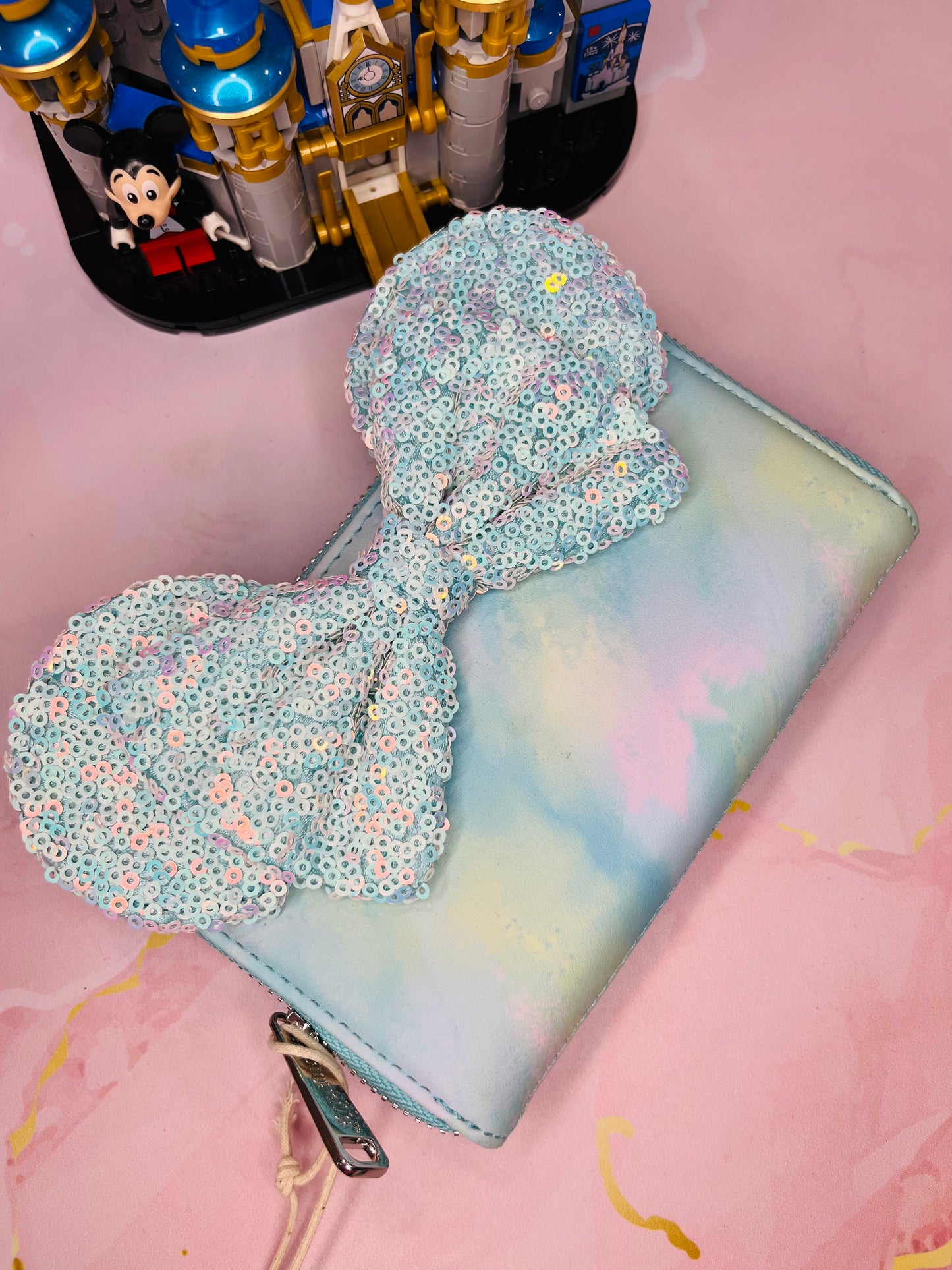 Billetera Minnie Sequin