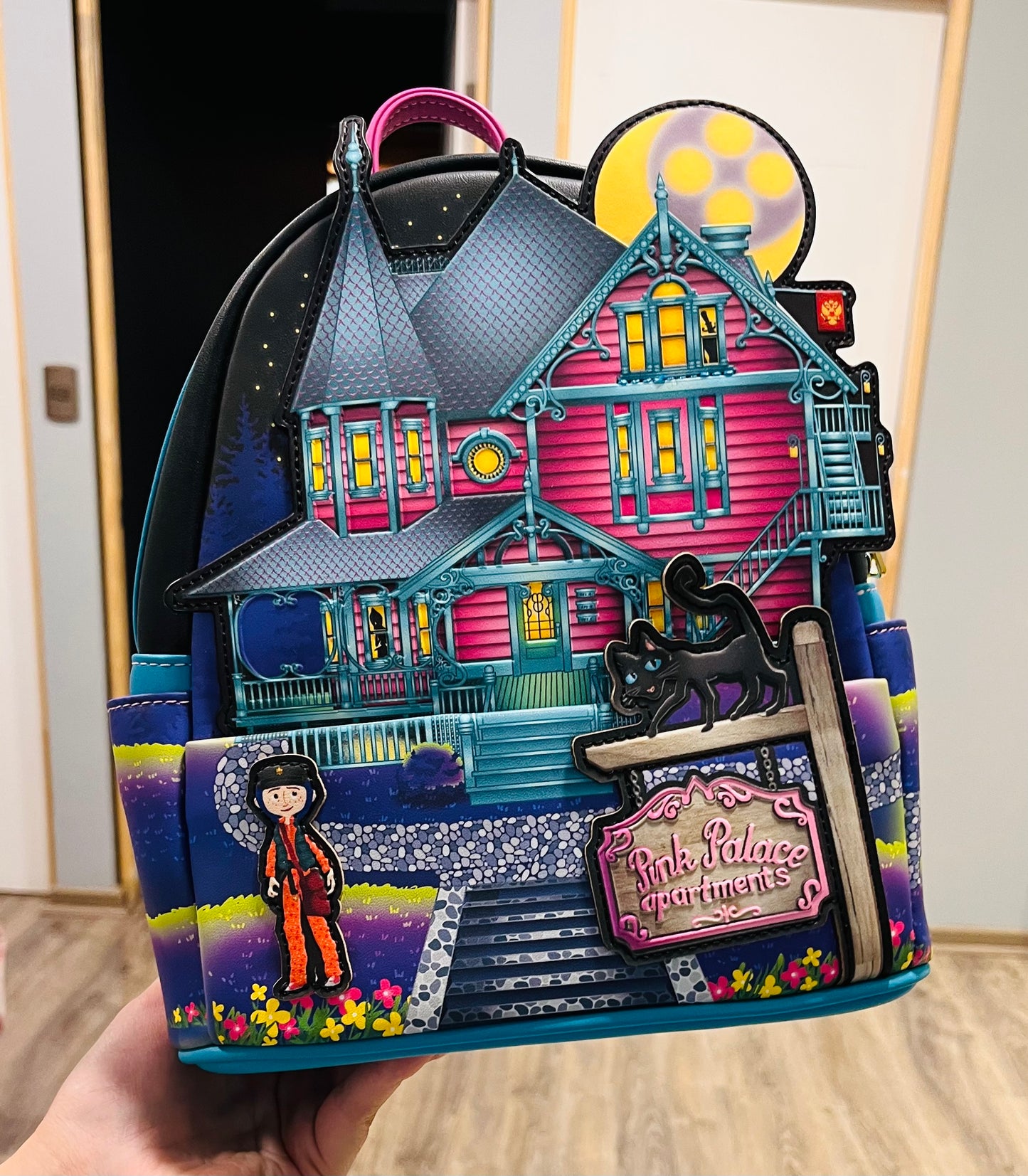 Mochila Casa Coraline