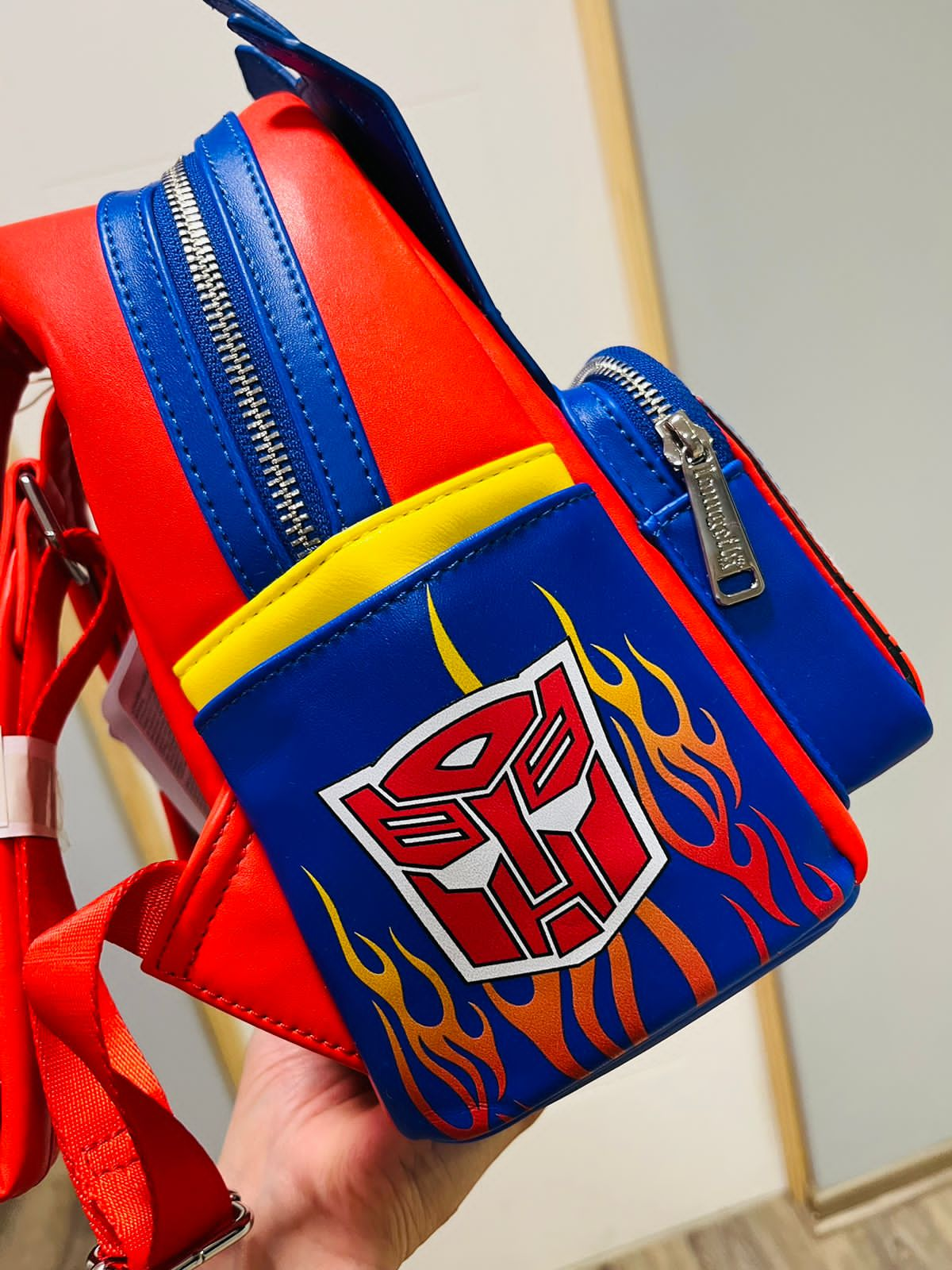 Mochila Loungefly Optimus Prime